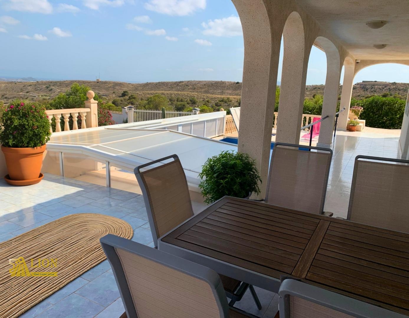 Villa Aguas de Busot Costa Blanca Nord Espagne